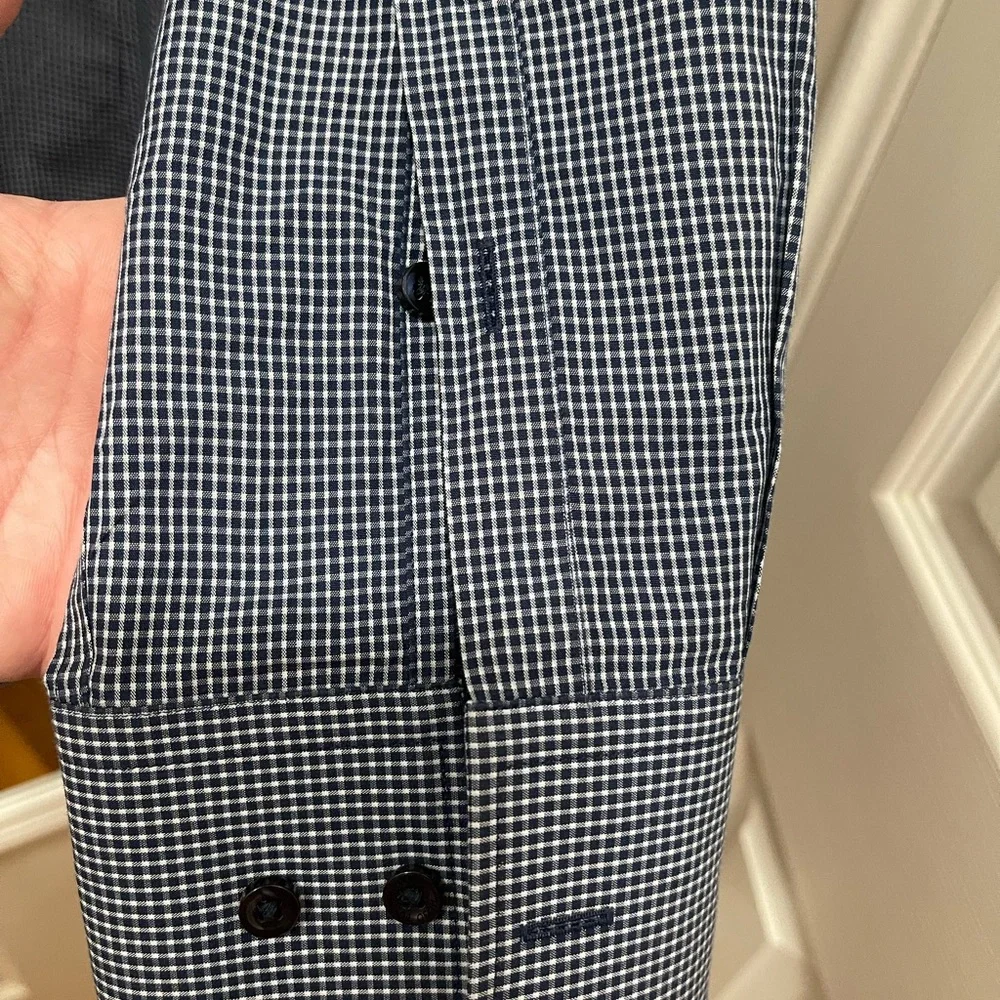 Hugo boss button down - Picture 6 of 7